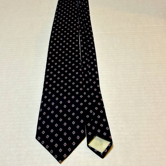 Cape Cod silk Tie Black light blue white red - Picture 6 of 6